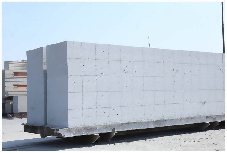 修水加气块 加气砌块 轻质砖气孔结构及其影响因素